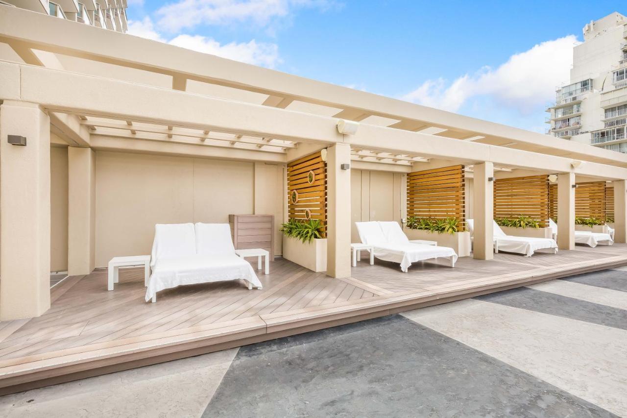 Castle At Ala Moana Hotel Honolulu Exterior photo