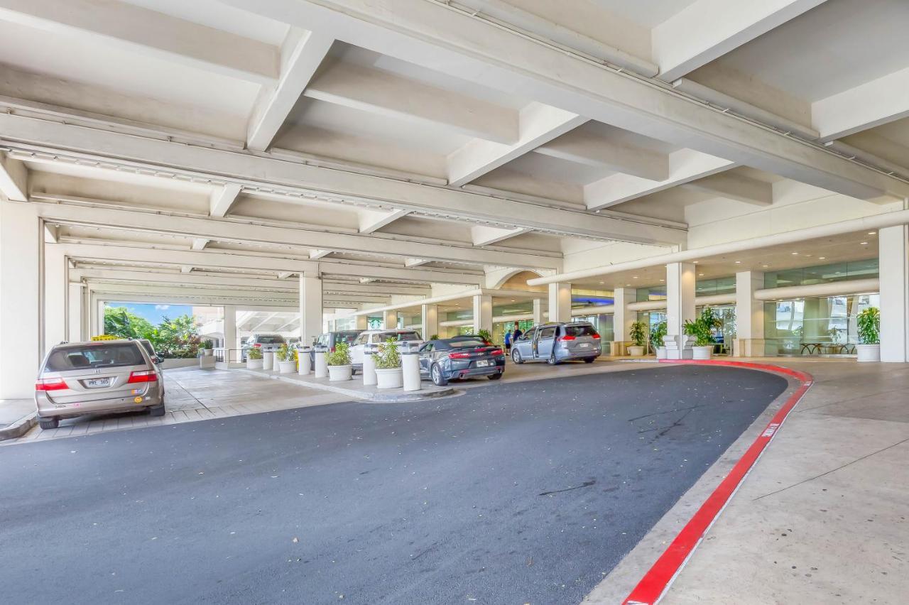 Castle At Ala Moana Hotel Honolulu Exterior photo